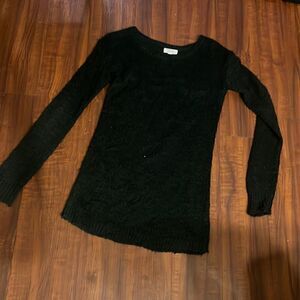 Knit Black Sweater Super Comfortable - Front Pocket - Size Medium - Sun & Shadow